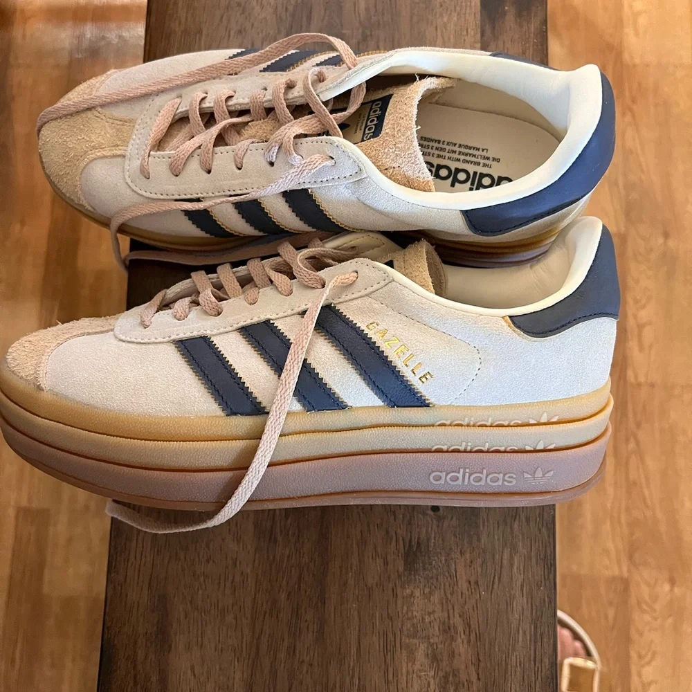 Adidas Gazelle Cream and Navy Casual Sneakers - Picture 1 of 4